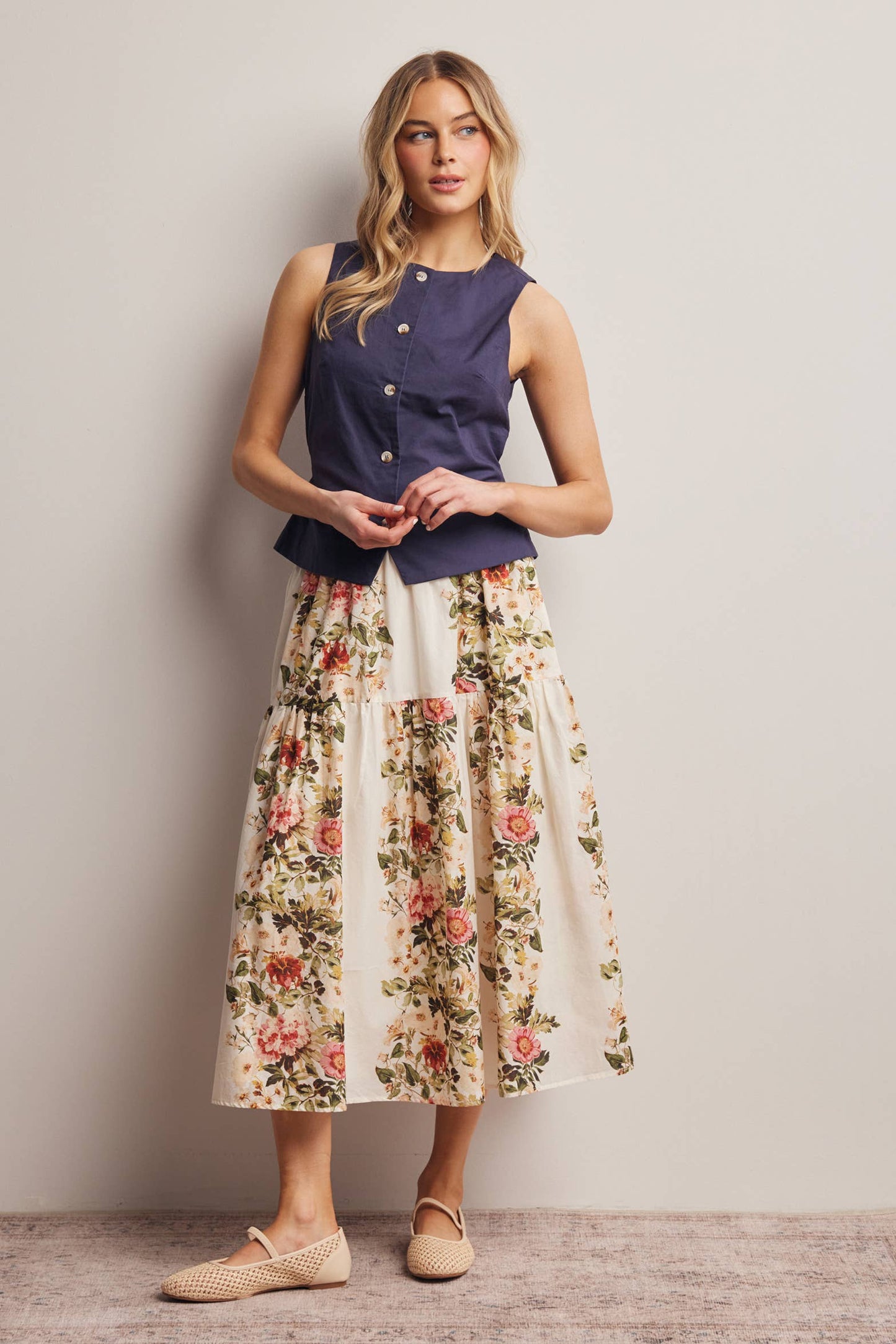 Linen Blend Button-Front Vest Top