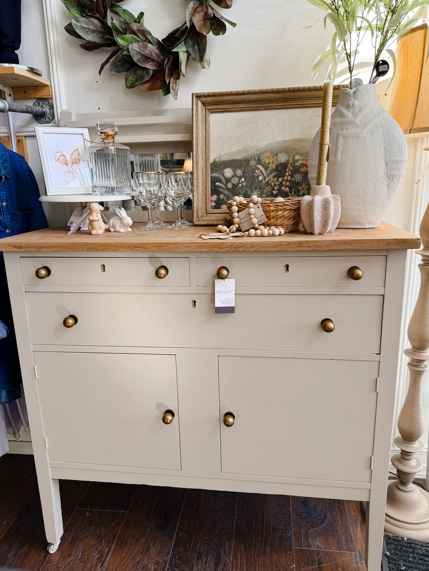 The Aria Dresser