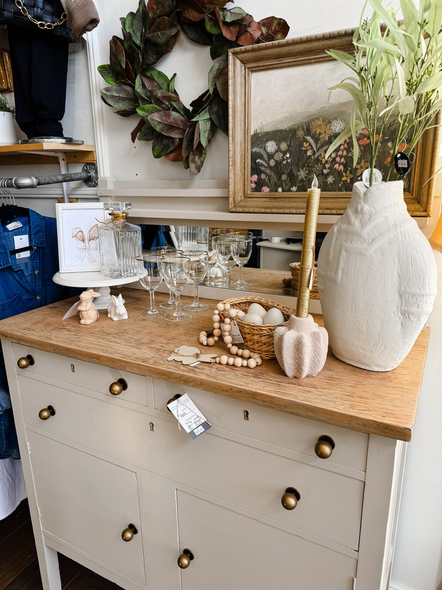 The Aria Dresser