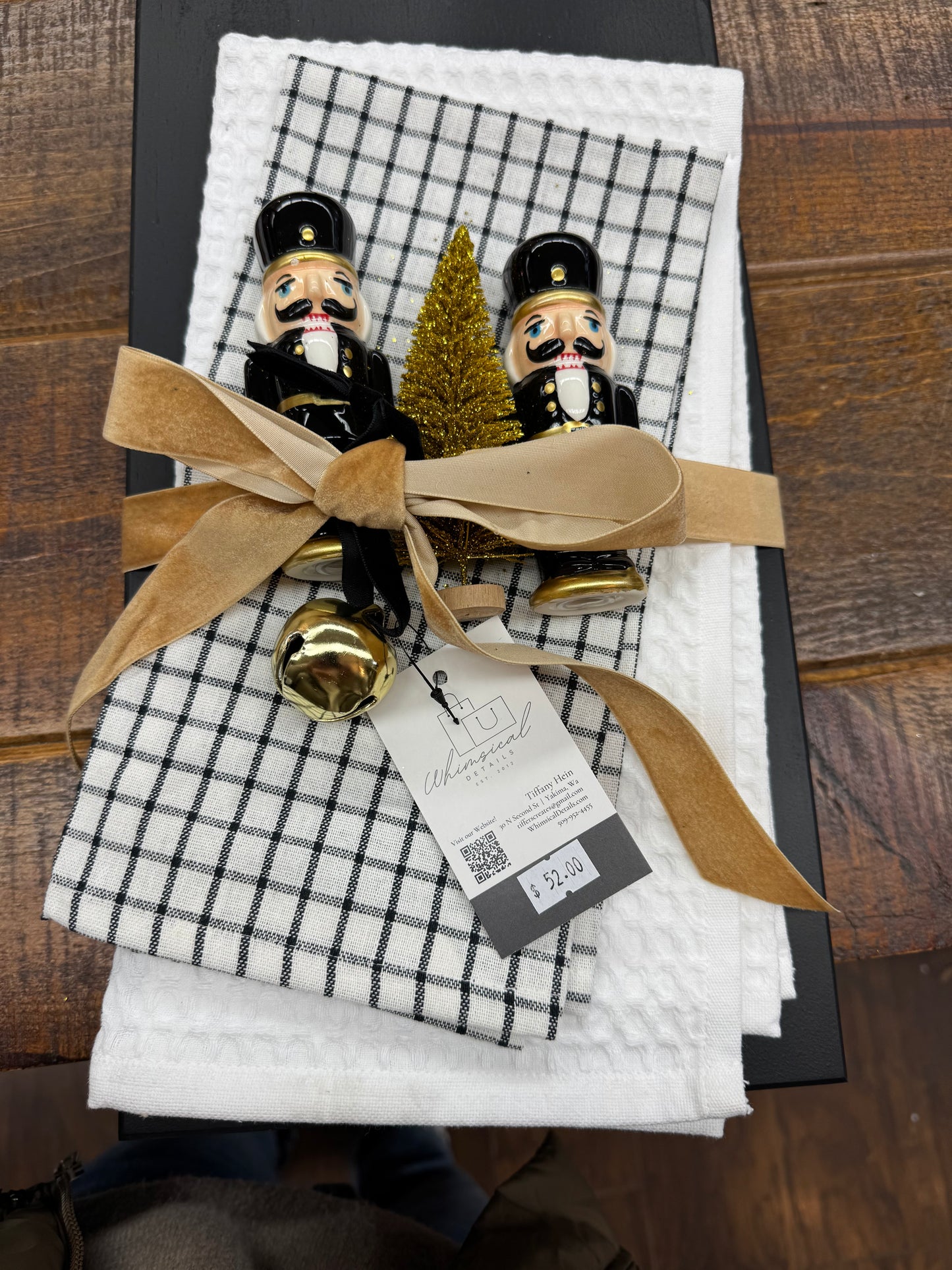 Black and Gold Hostess Gift Set