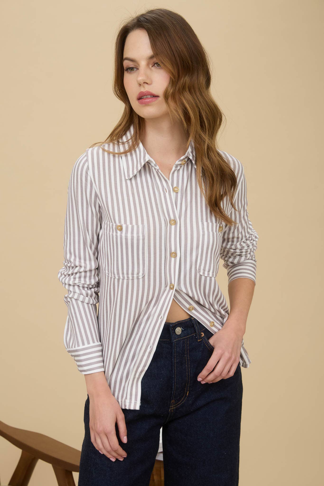 STRIPE COLLARED LONG SLEEVE BUTTON DOWN SHIRT