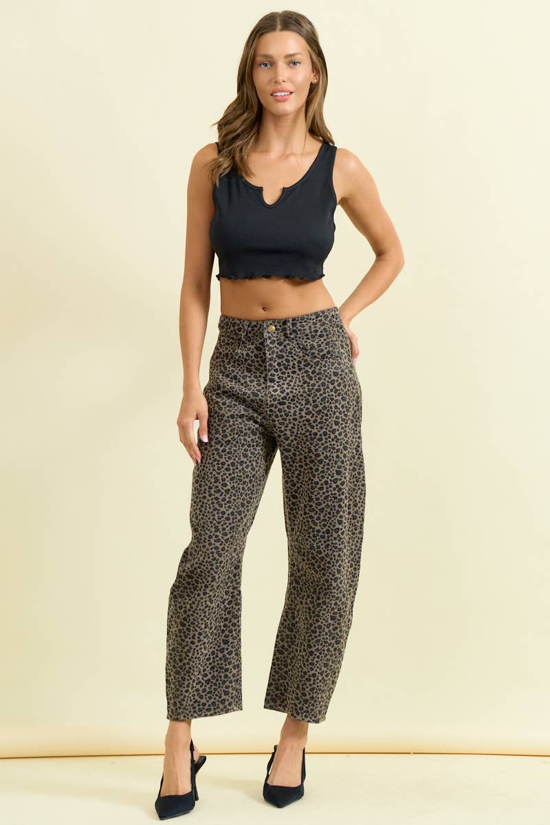 BARREL LEG LEOPARD PRINT JEANS