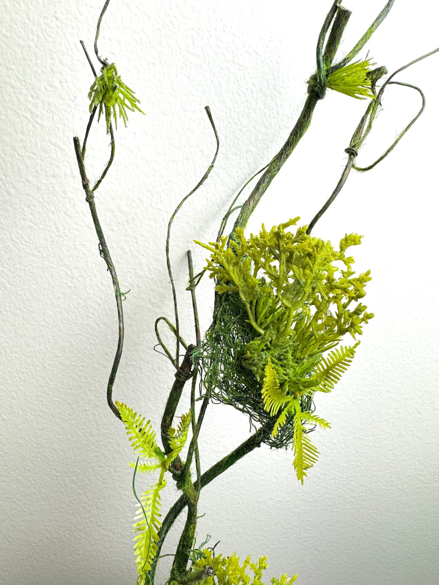 32"Designer's Selection-Moss Vine Tree branches