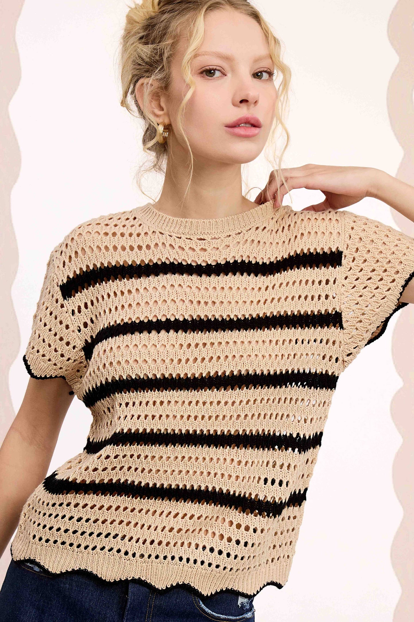 Round Neck Scalloped Edge Short Sleeve Sweater Easte