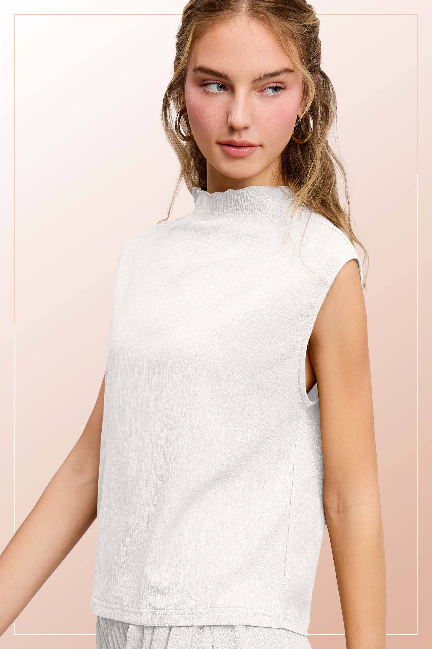 Stretchy Crinkled Fabric Sleeveless Tank Top