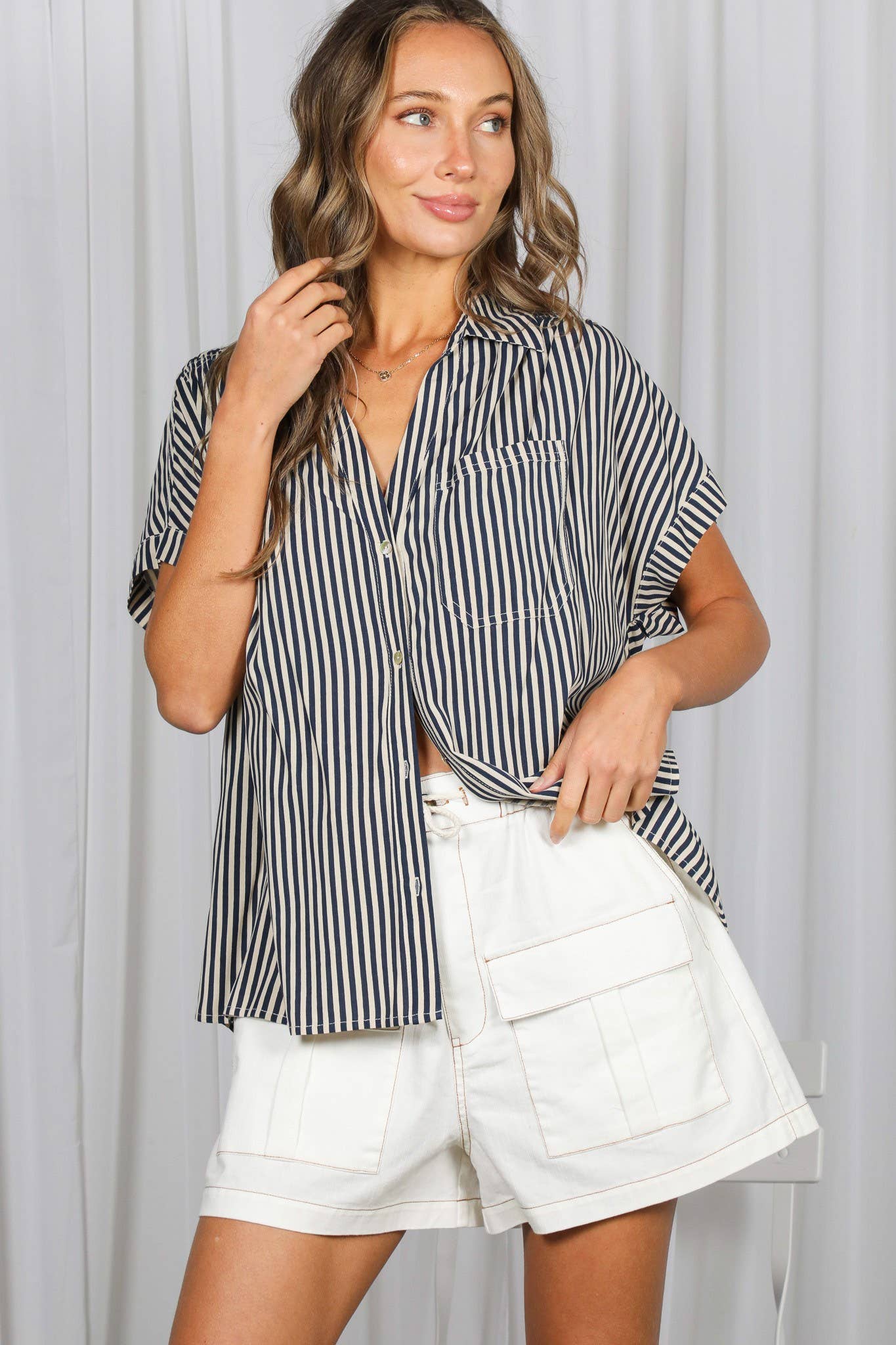 Collared Short Roll-Up Sleeve Button-Down Shirt