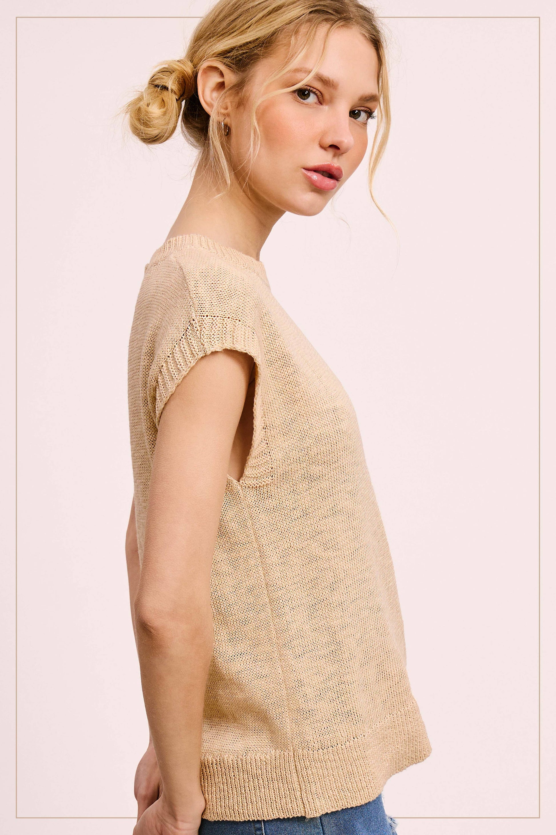Loose Fit Sleeveless Ribbed Knit Crew Neck Top - Whimsical Details - ["Milk","sweater Tank","tank","tank top"]