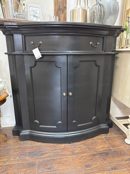 Eldon Entry Cabinet