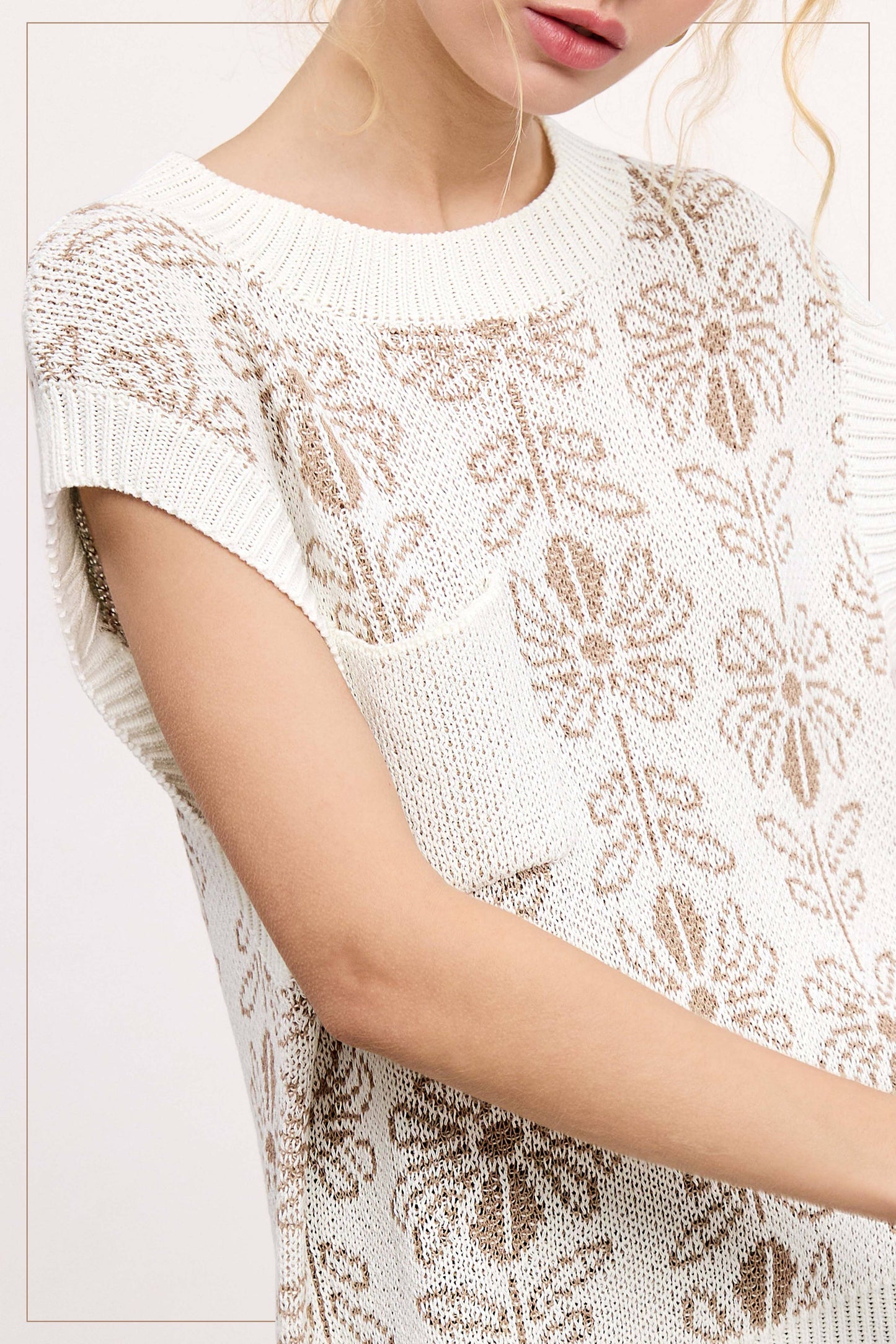 Floral Pattern Sleeveless Sweater Vest Top