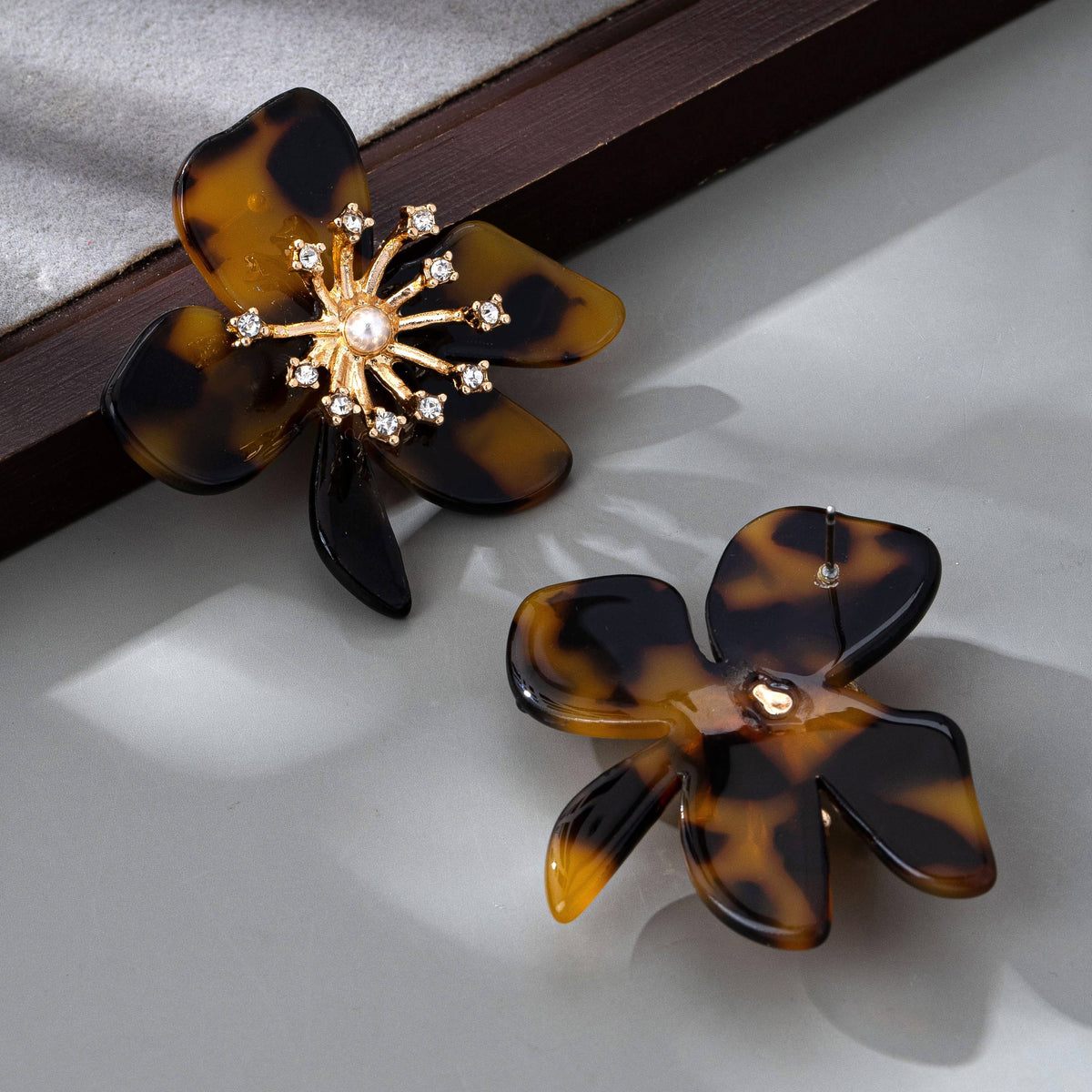 Tortoise Flower Rhinestone Sunburst Earrings