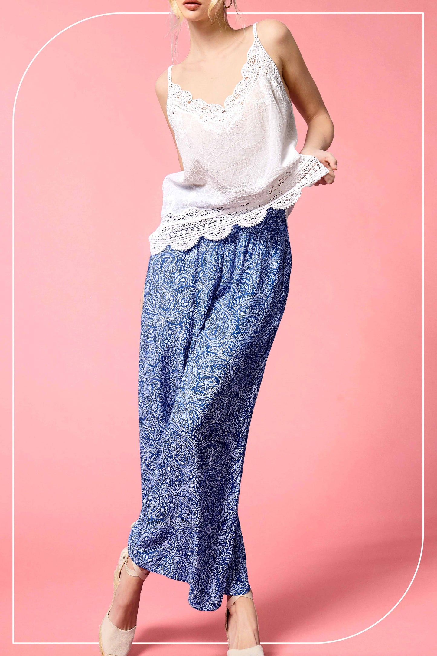 Boho Paisley Print Wide Leg Flowy Pants with Pockets - Whimsical Details - ["Flare pants","flouncy pants","pants","Spring"]