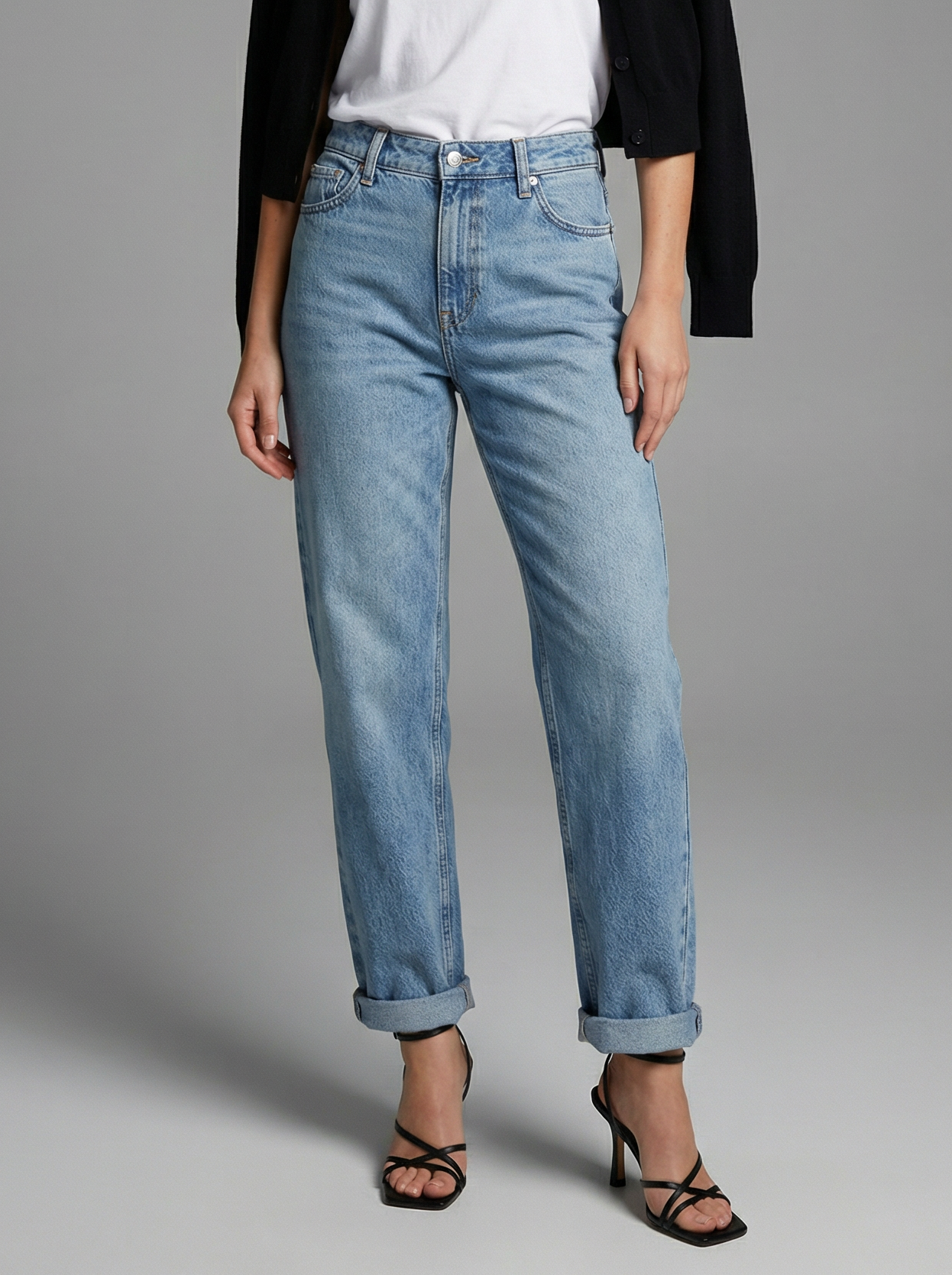 Tapered Mid Rise Wide Baggy Jean