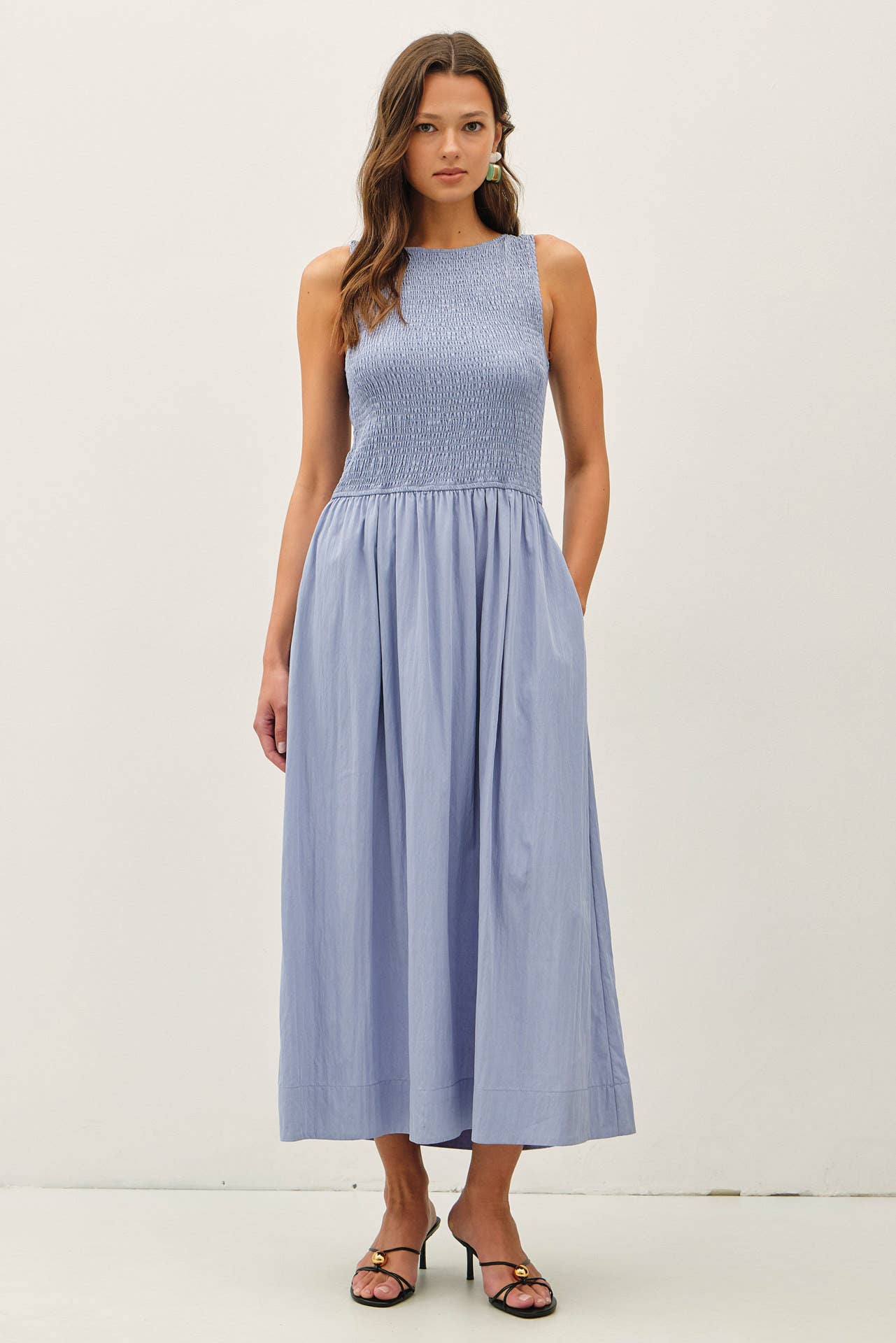 SMOCKED BODICE BOATNECK TANK MIDI DRESS