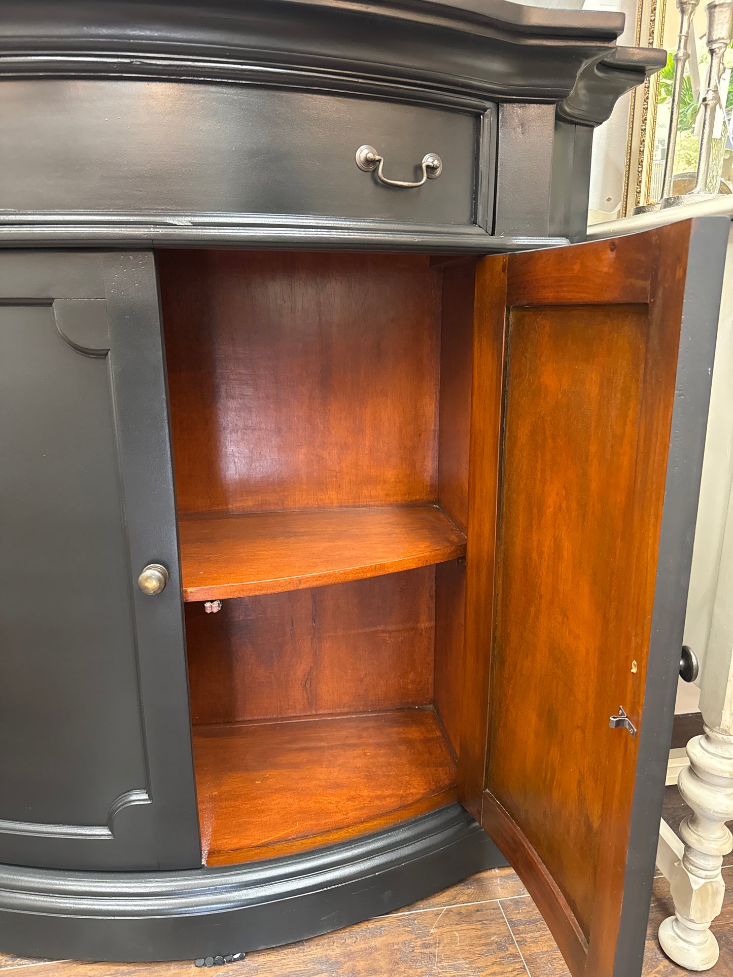 Eldon Entry Cabinet