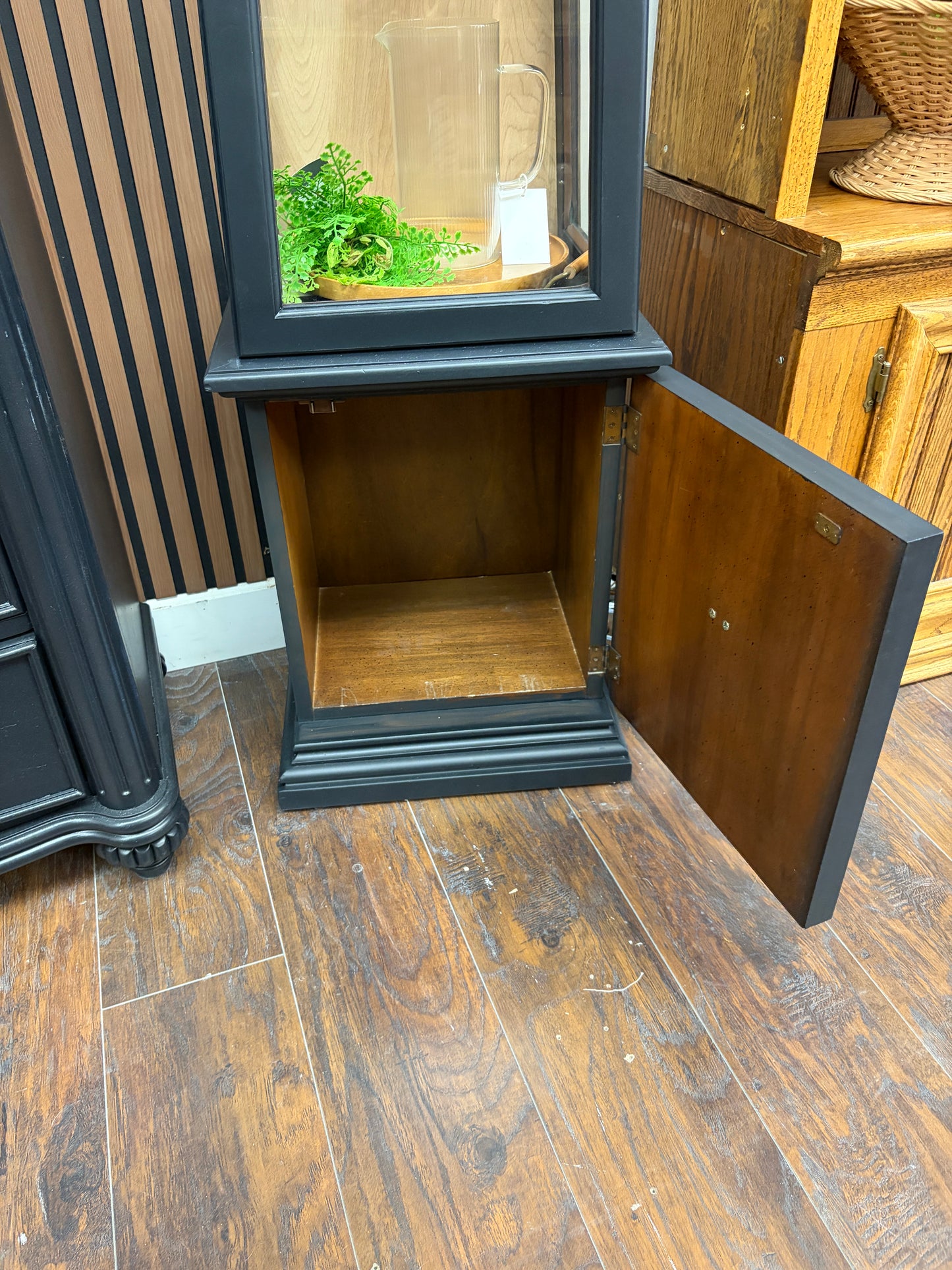 Max Cabinet
