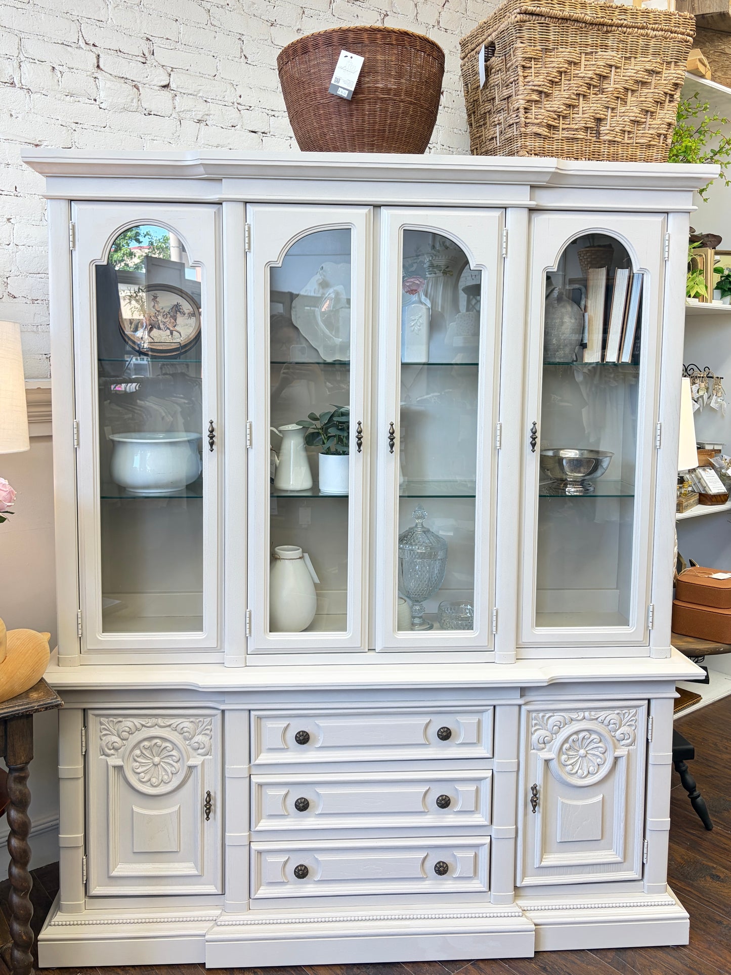 Alissa Hutch - Whimsical Details - ["hutch"]