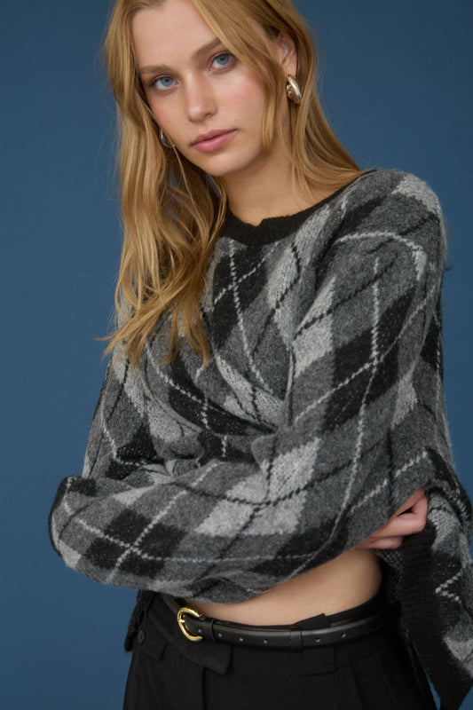ARGYLE PATTERN CREW NECK LONG SLEEVE KNIT SWEATER - Whimsical Details - ["argyle","cozy","grey"]