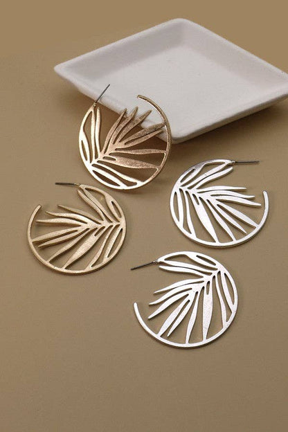 Elizabeth Cutout Leaf Hoop Earrings