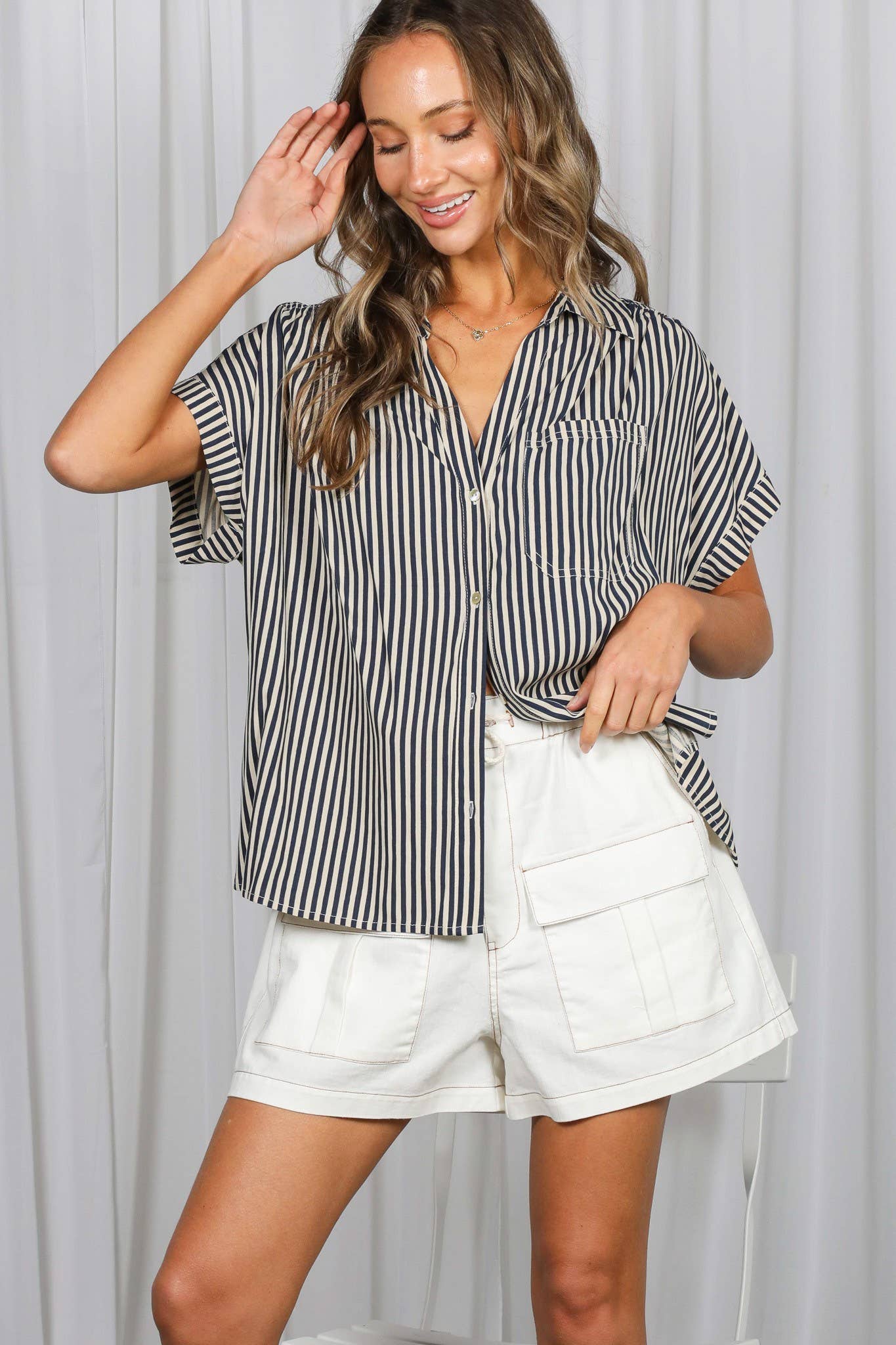 Collared Short Roll-Up Sleeve Button-Down Shirt